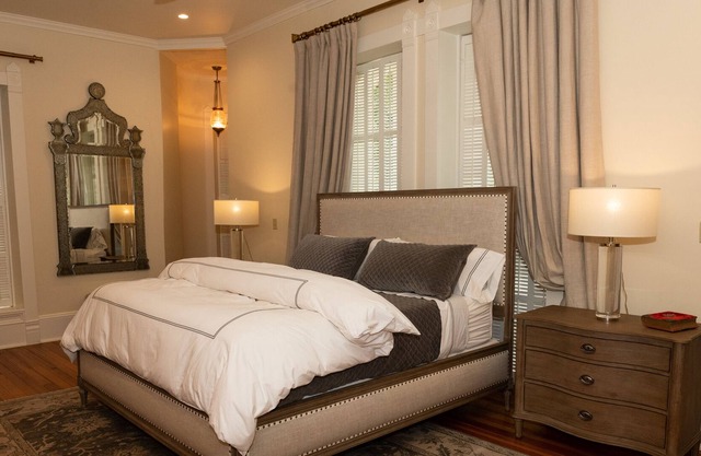 COME & TAKE IT DATES AVAILABLE! Historic 5 bedroom Villa in heart of Gonzales TX