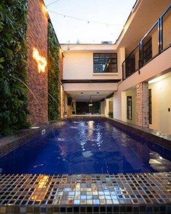 NOWA Provenza -Private Villa with Heated Pool & Spa