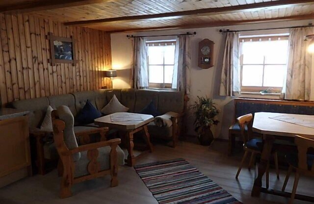Ferienwohnung 2-4 Pers. mit 2 Schlafzimmern, Wohnküche, DU/WC und Balkon