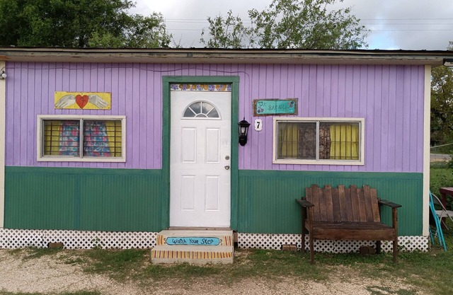 Nueces Nook- Cabin#7