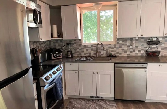 Nuna's Cozy Casetta in Farmington