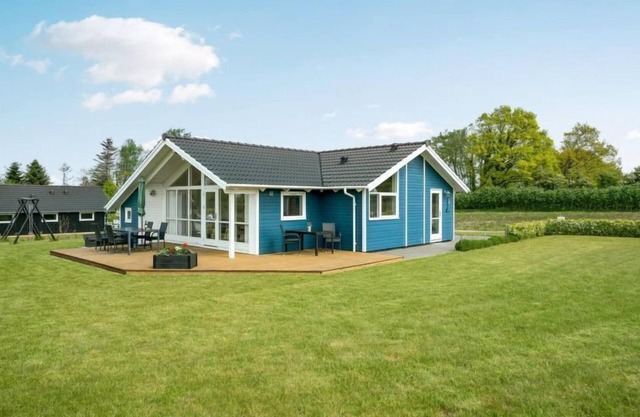 "Nuutti" - 300m from the sea by Interhome
