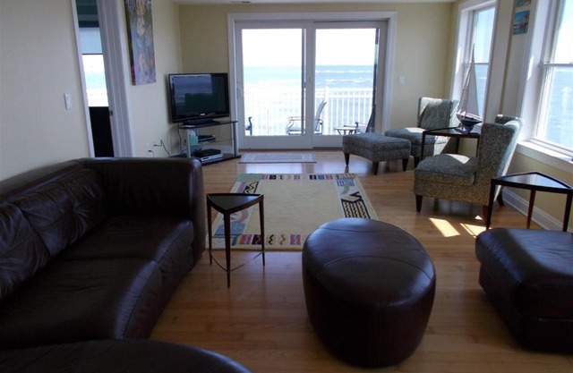NW101 West Spruce Avenue, Unit 404