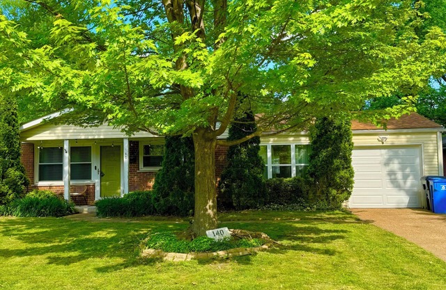 Welcome to 140 Saint Benedict charming 3-bed, 1.5-bath ranch in Duchesne Hills.