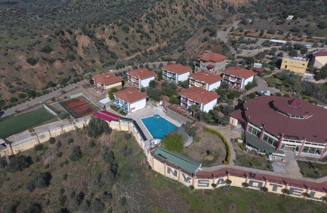 Nysa Hotel