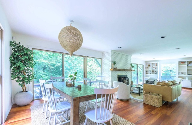 Oak Forest - Secluded Woodland Retreat