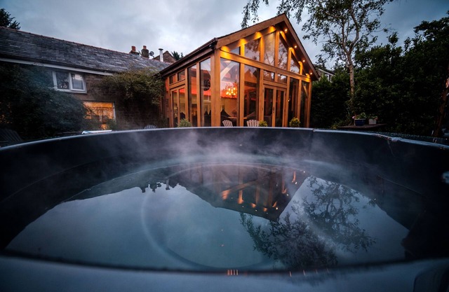 Oakhouse - sleeps 16 guests in 5 bedrooms