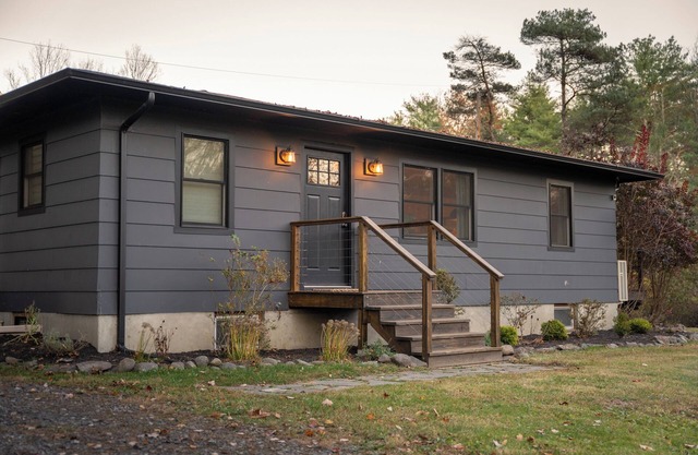 Oakwood Cabin: Kerhonkson’s Retreat