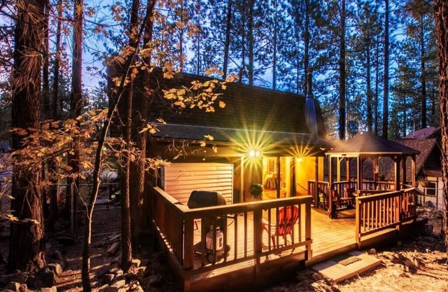 🐻🐾Oakwoods Cabins + Hot Tub🍁