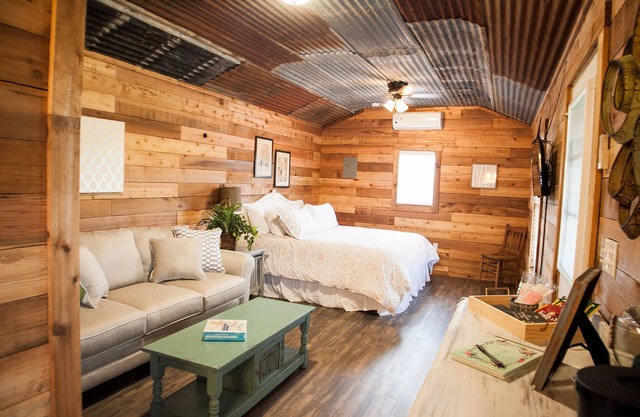 Oasis At Onion Creek - The Cabins at Onion Creek