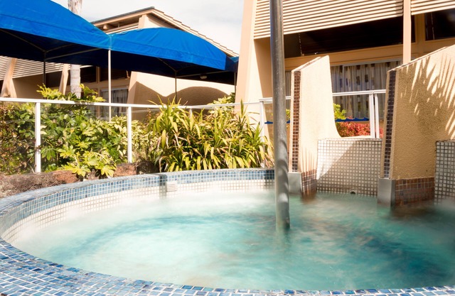 Oasis Beach Motel