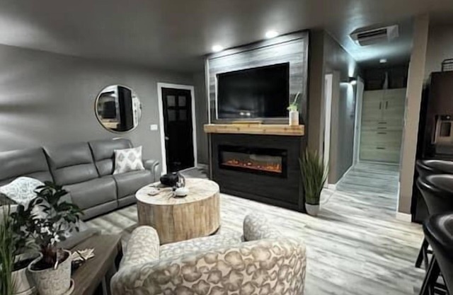 Oasis In the City - 2 Bedroom Condo