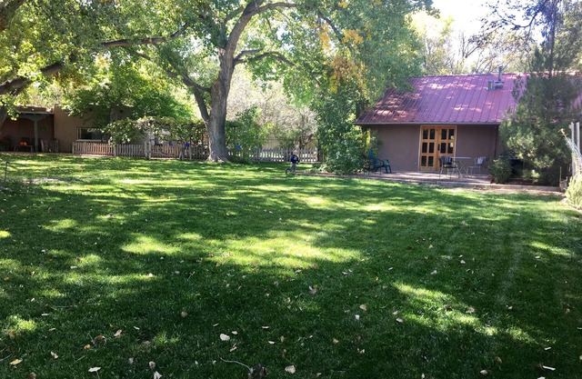 Oase in der Stadt. 1 BD, 1 BA. ABQ, NM