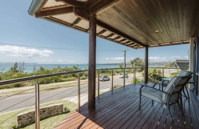 Oasis on the Beach :: Auf der anderen Straßenseite vom Strand bietet sich eine großartige Aussicht auf die Jervis Bay
