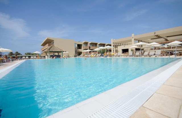 Oasis Salinas Sea