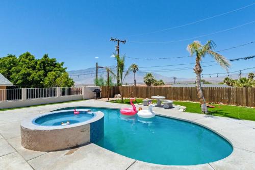 Oasis tranquil home Retreat Private Pool, Spa, and BBQ