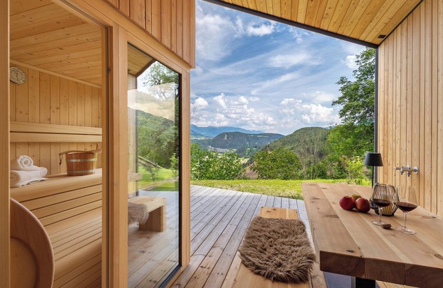"Oberplunerhof Luxus Chalet Skyline" mit Bergblick, privaten Terrassen & Gemeinschaftsgarten