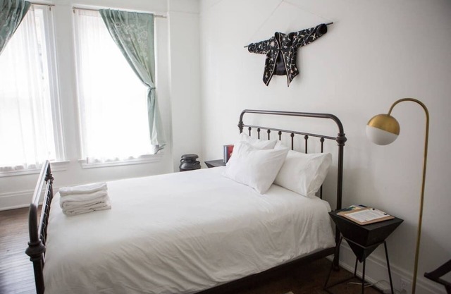 Object Hotel 1BR Shared Bath Room 2D