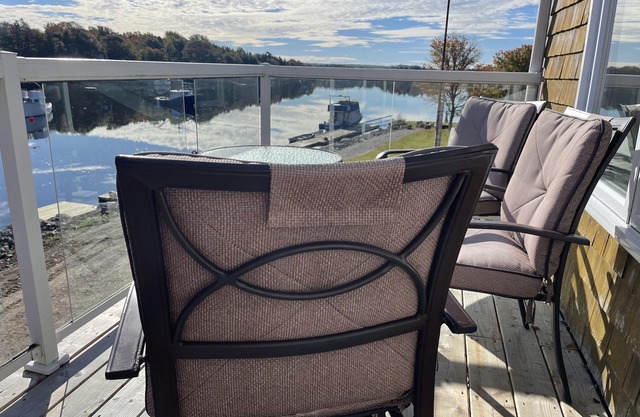 Oceanfront 2BR Private Apartment