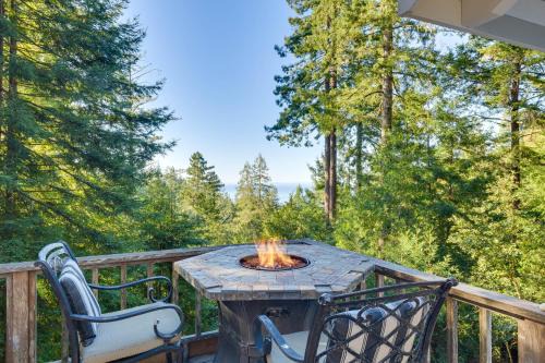 Ocean and Redwoods Views! Coastal NorCal Sanctuary