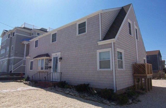 OCEAN BLOCK 2ND FLOOR DUPLEX
