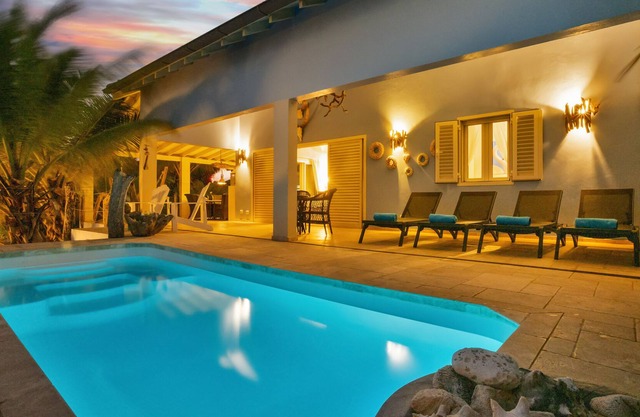 Ocean Breeze Villa with private pool