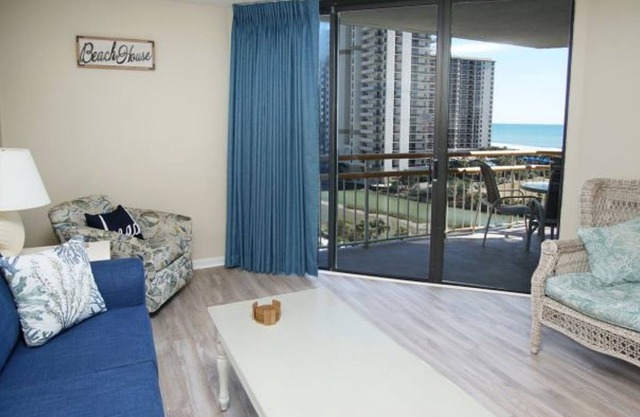 Ocean Creek South DD7-3BR/2BA Oceanfront Condo in Windy Hill