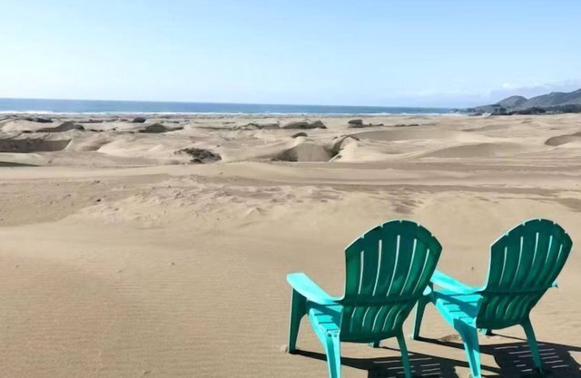 Ocean Dunes Retreat - Cozy beach cottage just minutes from the beach!
