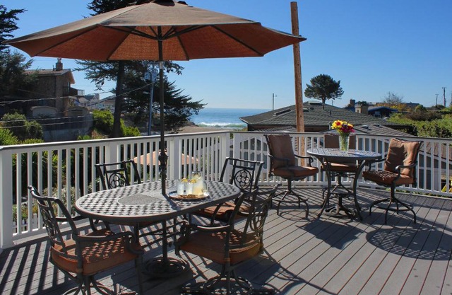 Ocean Echo Inn & Beach Cottages