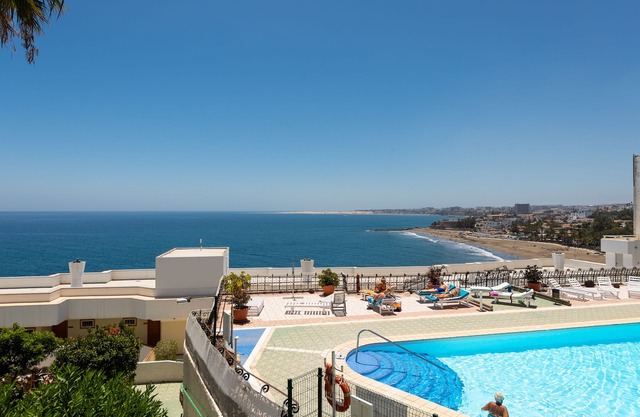 ***** OCEANFRONT Studio mit atemberaubendem Blick ****