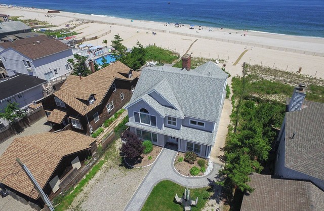 Ocean Front Beach House. Jenkinsons zu Fuß erreichbar.