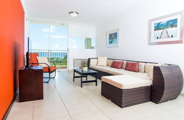 Ocean Front, 2 Schlafzimmer, 2 Badezimmer, Schöne Ferienwohnung mit spektakulärem Blick