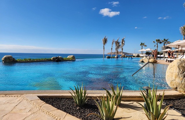 Ocean Front 3 Bdrm Penthouse at the beautiful Villa La Valencia.