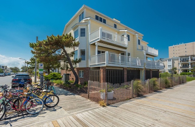 PREISE REDUZIERT! OCEAN FRONT w / Amazing Views 5BR Villa für 12 Downtown Rehoboth Beach