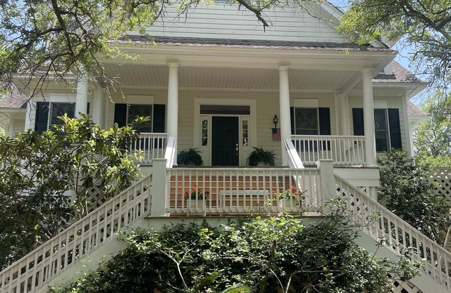 Ocean View Creek Side