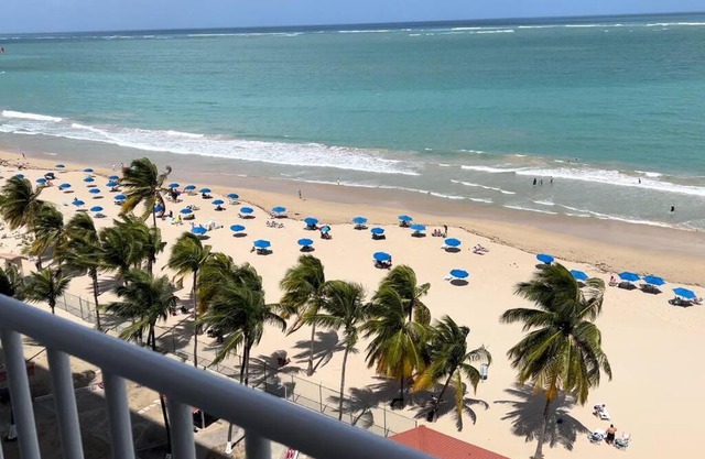 Ocean Front Condo in Isla Verde!