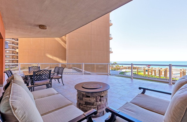 Ocean Front Ground Floor 3BD/3Ba 🏖360 Virtual Tour