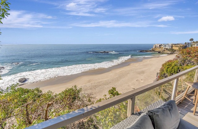 OCEAN FRONT BEACH HOUSE - Private Treppe vom Haus zum Sand !!!