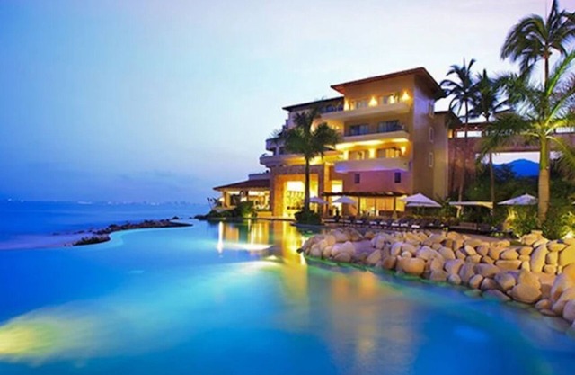 Ocean front two bedroom condo resort on the beach, puerto Vallarta