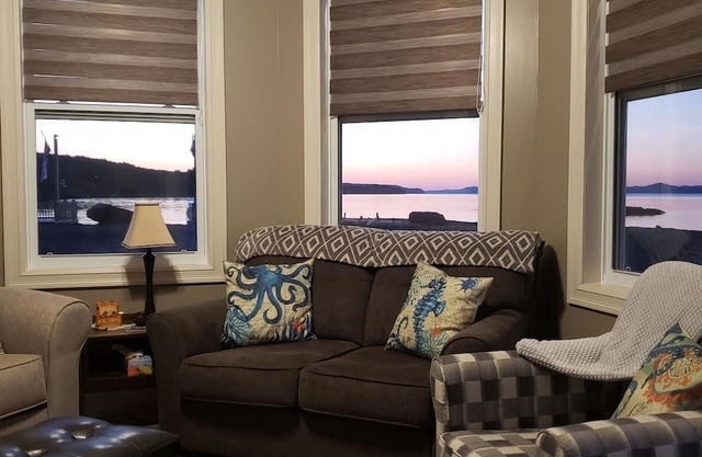 Ocean BreeZzzz ( Amazing View ) Retreat