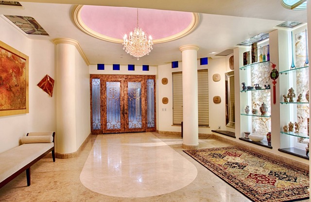 Ocean Frontage Villa