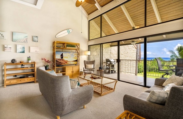 Ocean & Golf View Loft-Condo with WiFi, Lanai, Grill, Full Kitchen, Pool/Spa