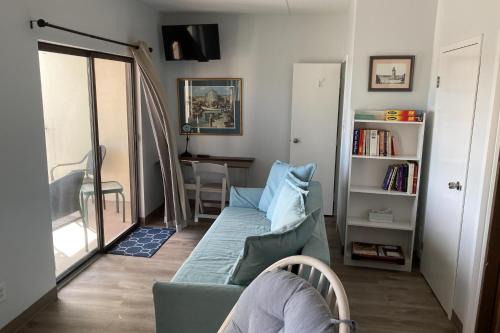Ocean House - 100 E Savannah Rd 5D