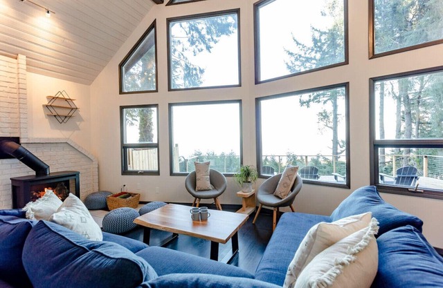 Ocean Lookout Vacation Home
