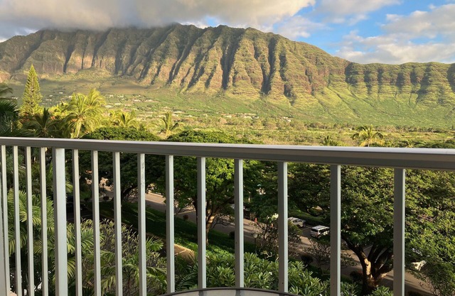 Ocean & Mountain View Studio in a Resort-Like Complex. Makaha Valley, West Oahu