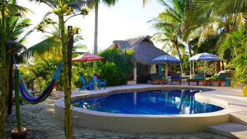 OCEAN OASIS HOTEL - adult only, four casitas boutique resort