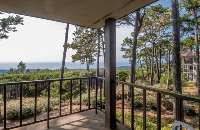 Ocean Pines # 28 - Pebble Beach Condo - Oceanview Luxury