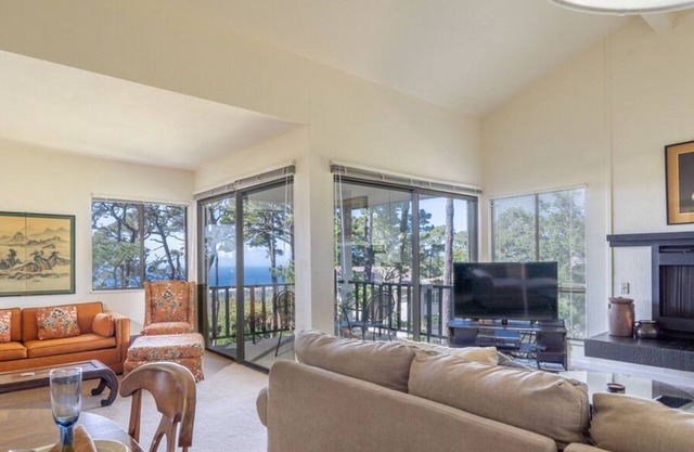Ocean Pines # 3 - Pebble Beach Condo - In den Baumkronen