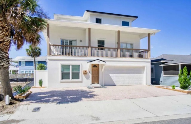 Ocean Seaside Escape B