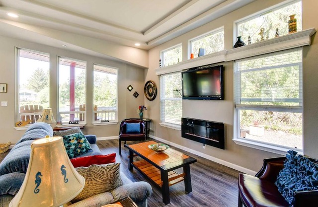 Ocean Shores Retreat with Porch and Canal Views!